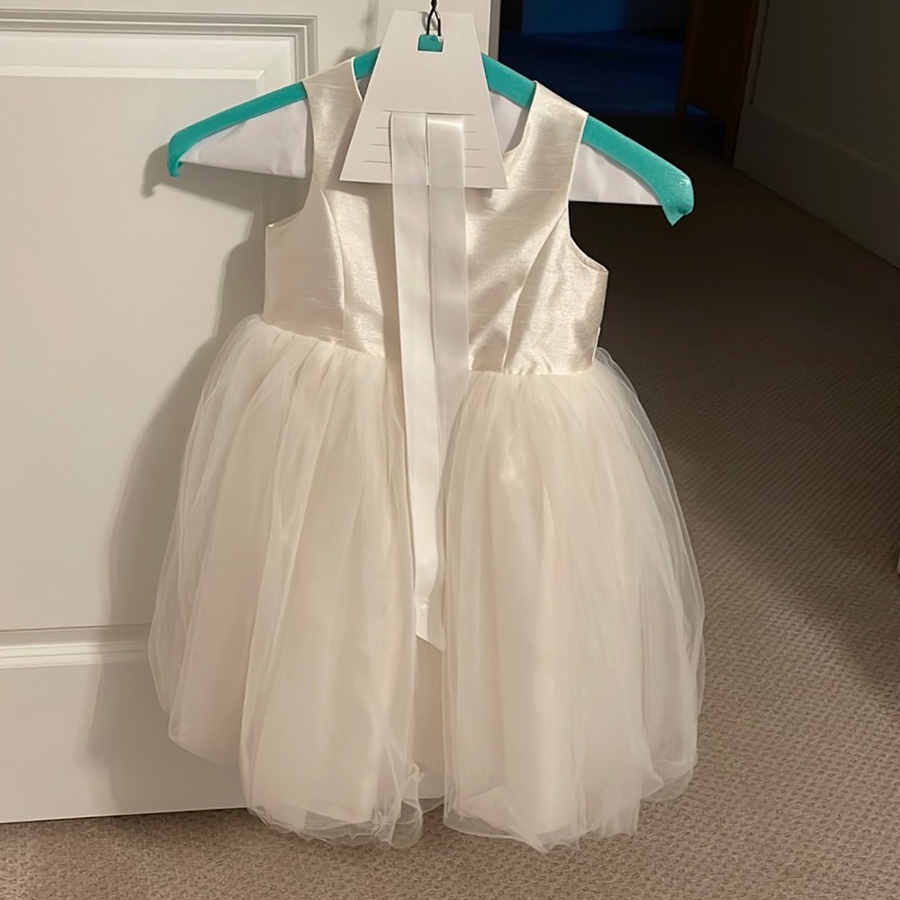 David’s bridal white flower girl dress